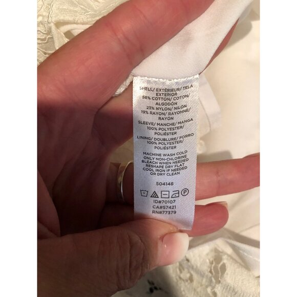 LOFT- WOMENS WHITE LACE LINED CREW NECKBACK BUTTON CLOSURE BLOUSE TOP SIZE SMALL - Picture 4 of 6